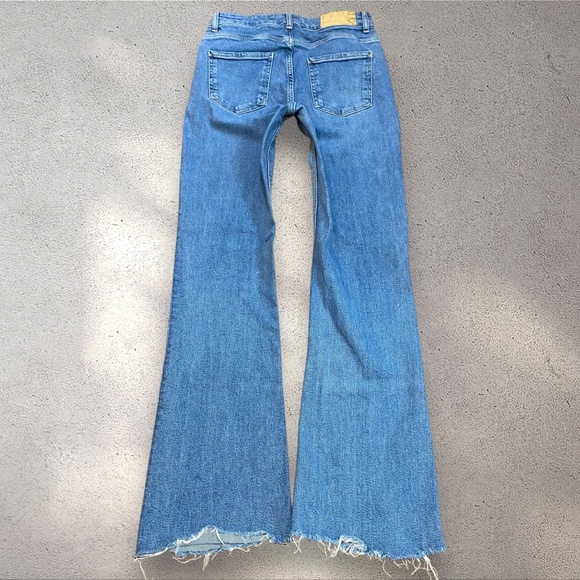 ZARA Mid-High Bootcut Jeans - Picture 1 of 7